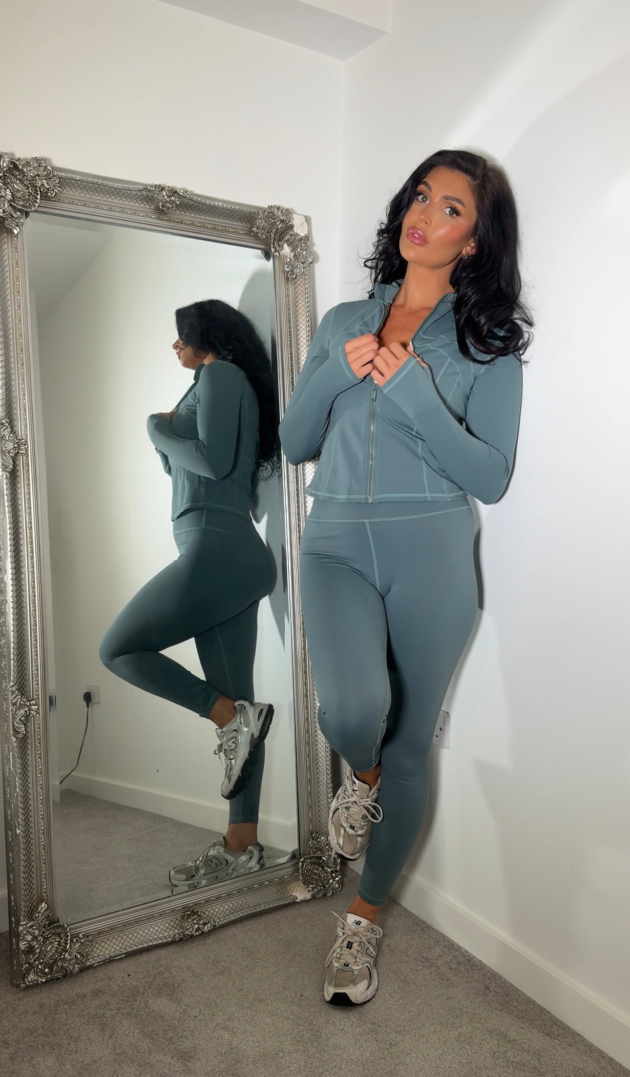 Active Yoga Jacket & Leggings Set