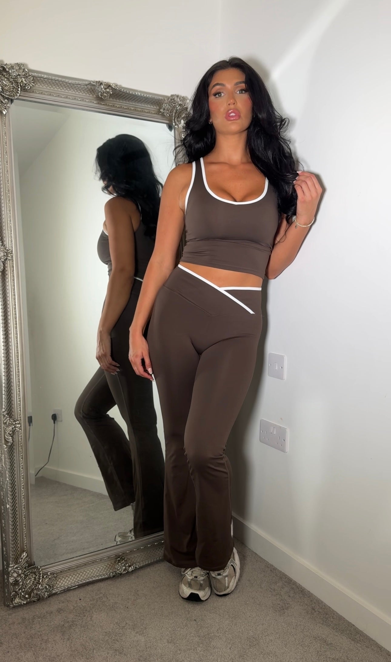 Contrast Edge Flared Gym Set