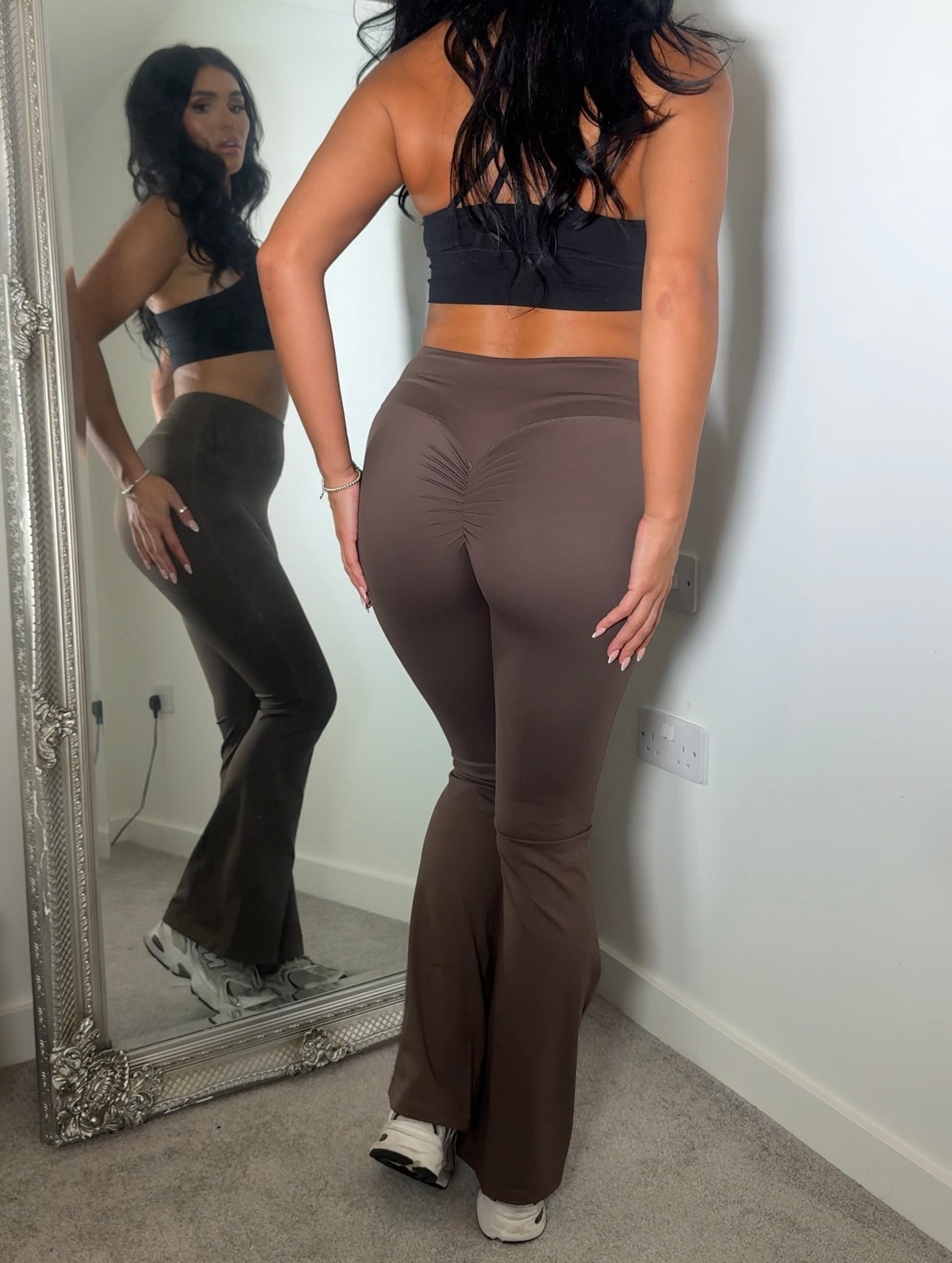 Sculpted Flared Leggings