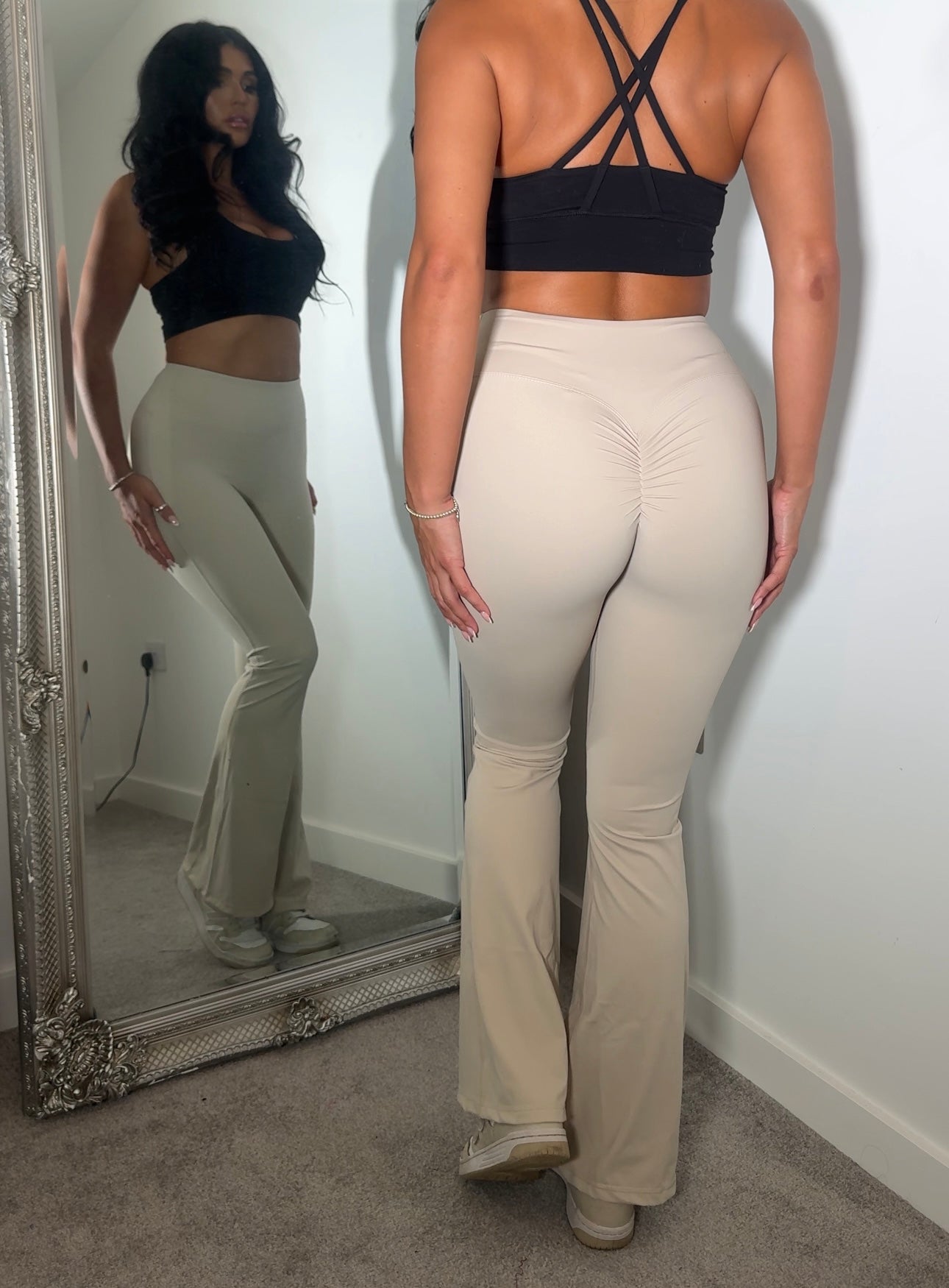 Sculpted Flared Leggings